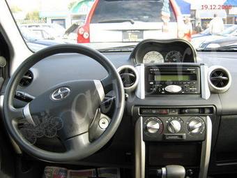 2004 Toyota ist Pictures