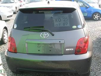 2004 Toyota ist Pictures