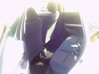 2004 Toyota ist Photos