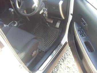 2004 Toyota ist Pictures