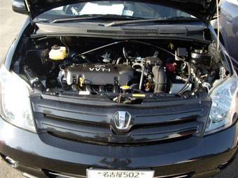 2004 Toyota ist Pictures