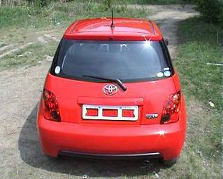 2004 Toyota ist Photos