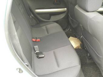 2004 Toyota ist Pics