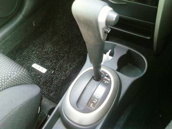 2004 Toyota ist Pics