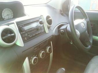 2004 Toyota ist Pictures