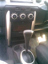 2004 Toyota ist Pictures