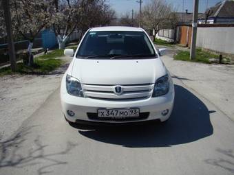 2004 Toyota ist Pictures