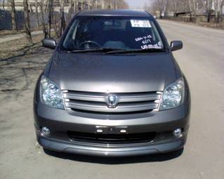 2004 Toyota ist Pictures