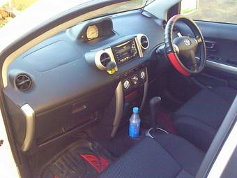 2004 Toyota ist Wallpapers