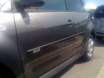 2004 Toyota ist Pictures
