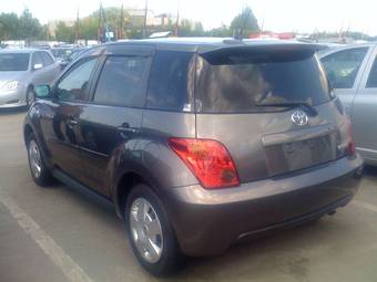 2004 Toyota ist Images