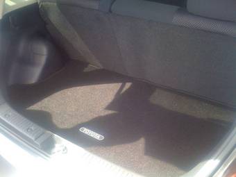 2004 Toyota ist Pictures