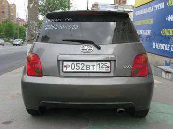 2004 Toyota ist Pictures