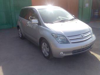2004 Toyota ist Pictures