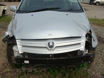 2004 Toyota ist Photos
