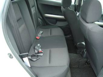 2004 Toyota ist Images