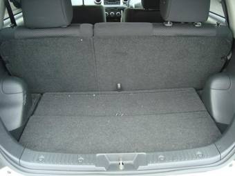 2004 Toyota ist Photos