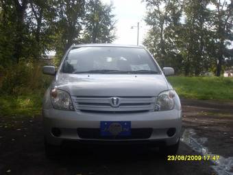 2004 Toyota ist Photos