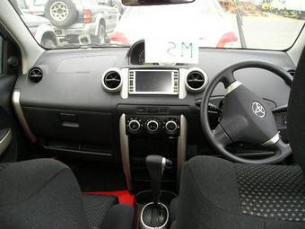 2004 Toyota ist Wallpapers