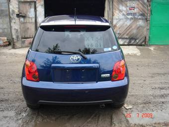 2004 Toyota ist Photos