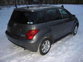 2005 Toyota ist Pictures