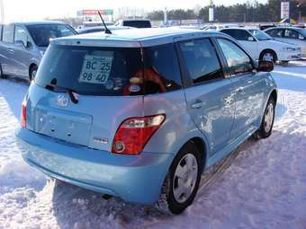 2005 Toyota ist Pictures