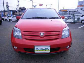 2005 Toyota ist Photos