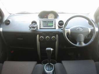 2005 Toyota ist Pictures