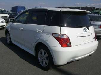 2005 Toyota ist Pictures