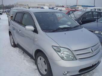 2005 Toyota ist Pictures