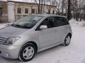2005 Toyota ist Pics