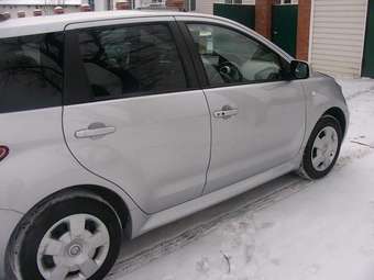 2005 Toyota ist Pictures