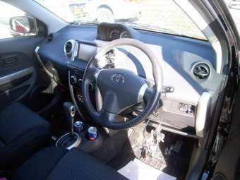 2005 Toyota ist Images