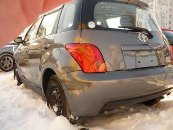 2005 Toyota ist Pictures
