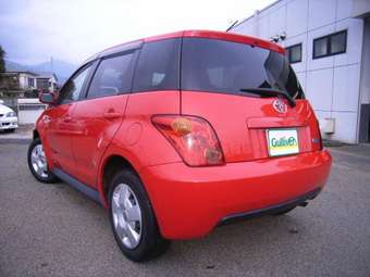 2005 Toyota ist Pictures