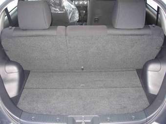2005 Toyota ist Pics