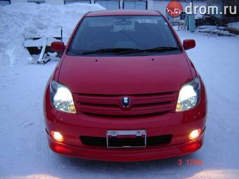 2005 Toyota ist Photos