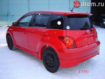 2005 Toyota ist Pictures