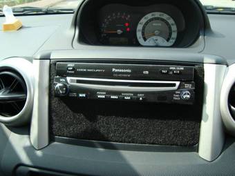 2005 Toyota ist Pictures