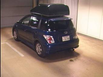 2005 Toyota ist Photos