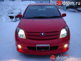 2005 Toyota ist Photos