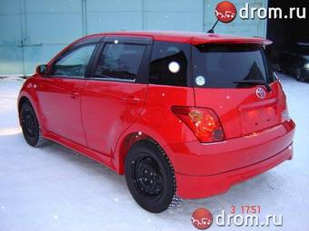 2005 Toyota ist Photos