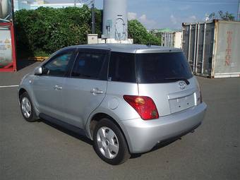 2005 Toyota ist Pictures