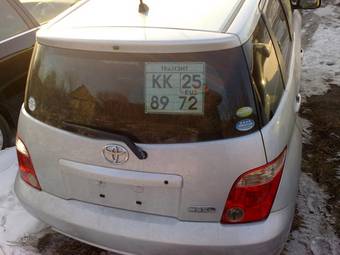 2005 Toyota ist Photos