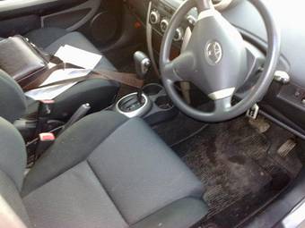 2005 Toyota ist Pictures