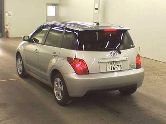 2005 Toyota ist Pictures