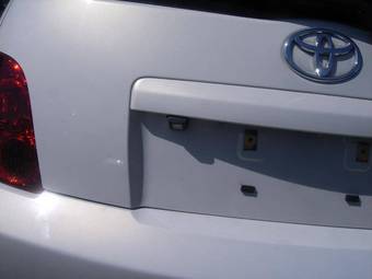 2005 Toyota ist Pictures
