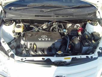 2005 Toyota ist Pictures