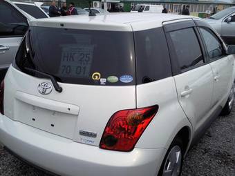 2005 Toyota ist Pictures