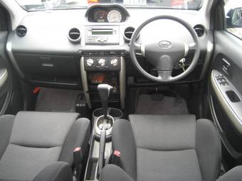 2005 Toyota ist Pictures